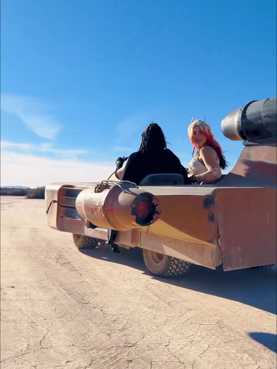@Halcybella on IG, YT, SC