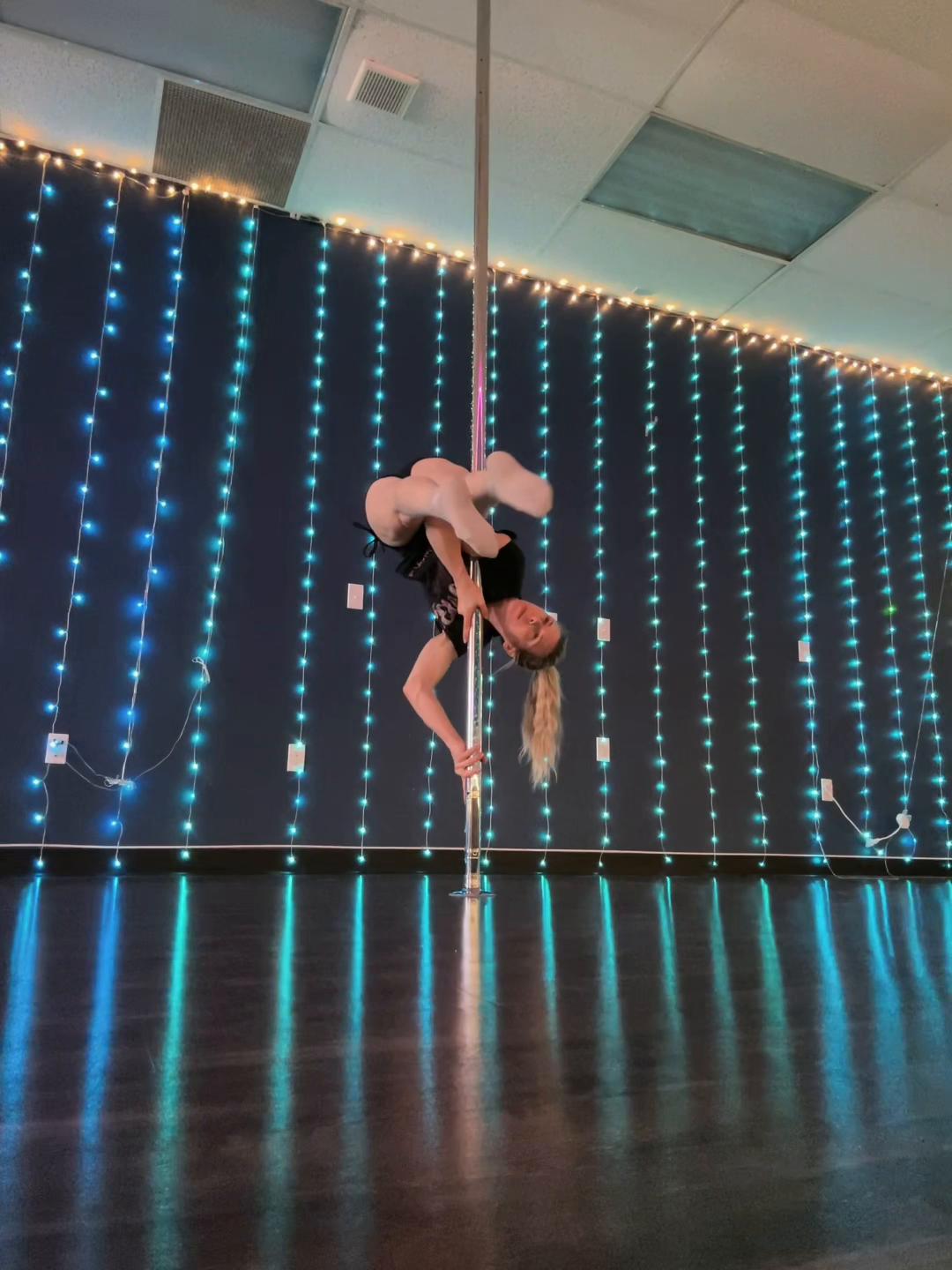 @Gemini Pole Fitness