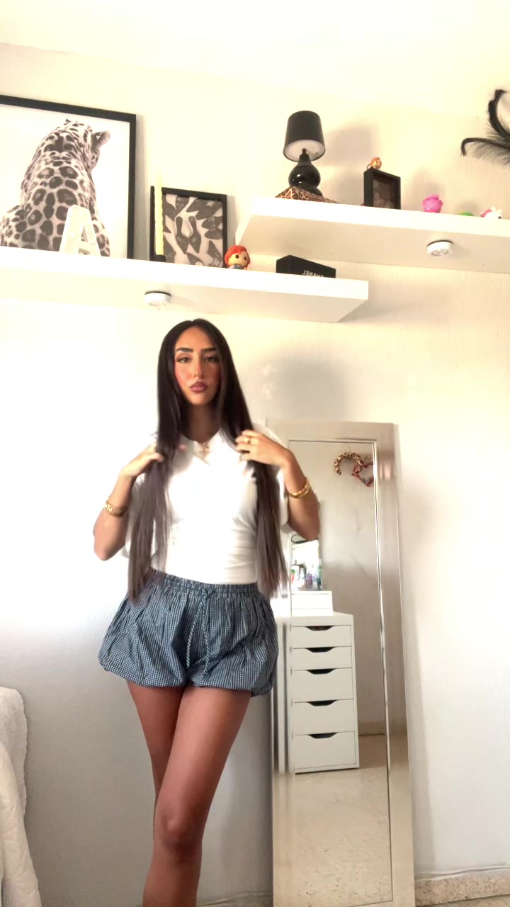 @Ana Cosano🍒🐆|UGC España