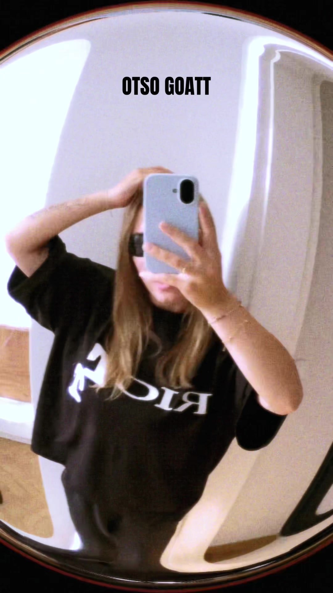 @em⋆˙⟡