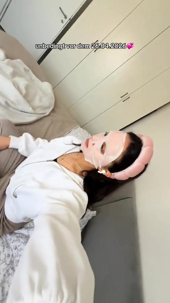 @Fjollaa