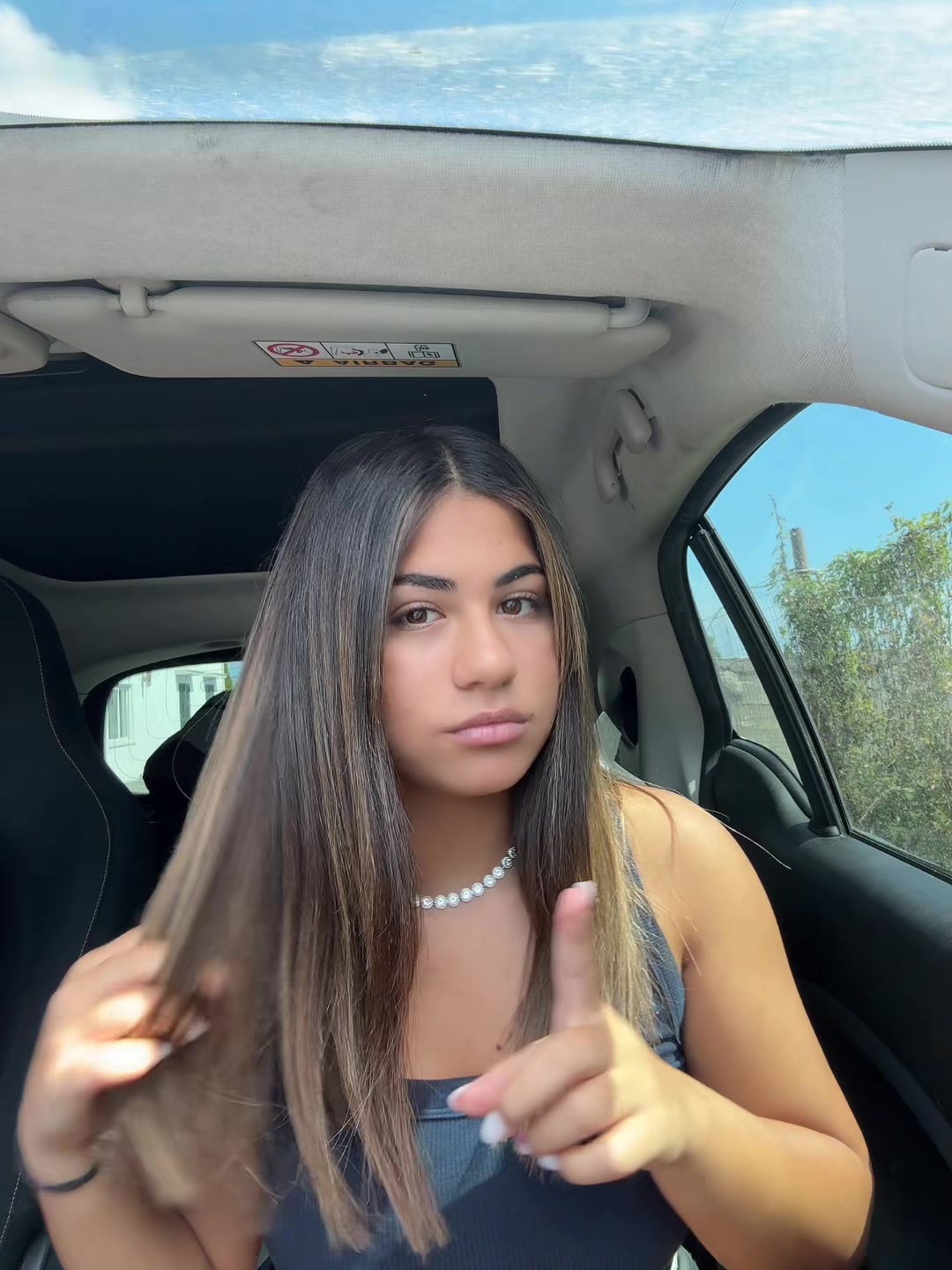 @LV
