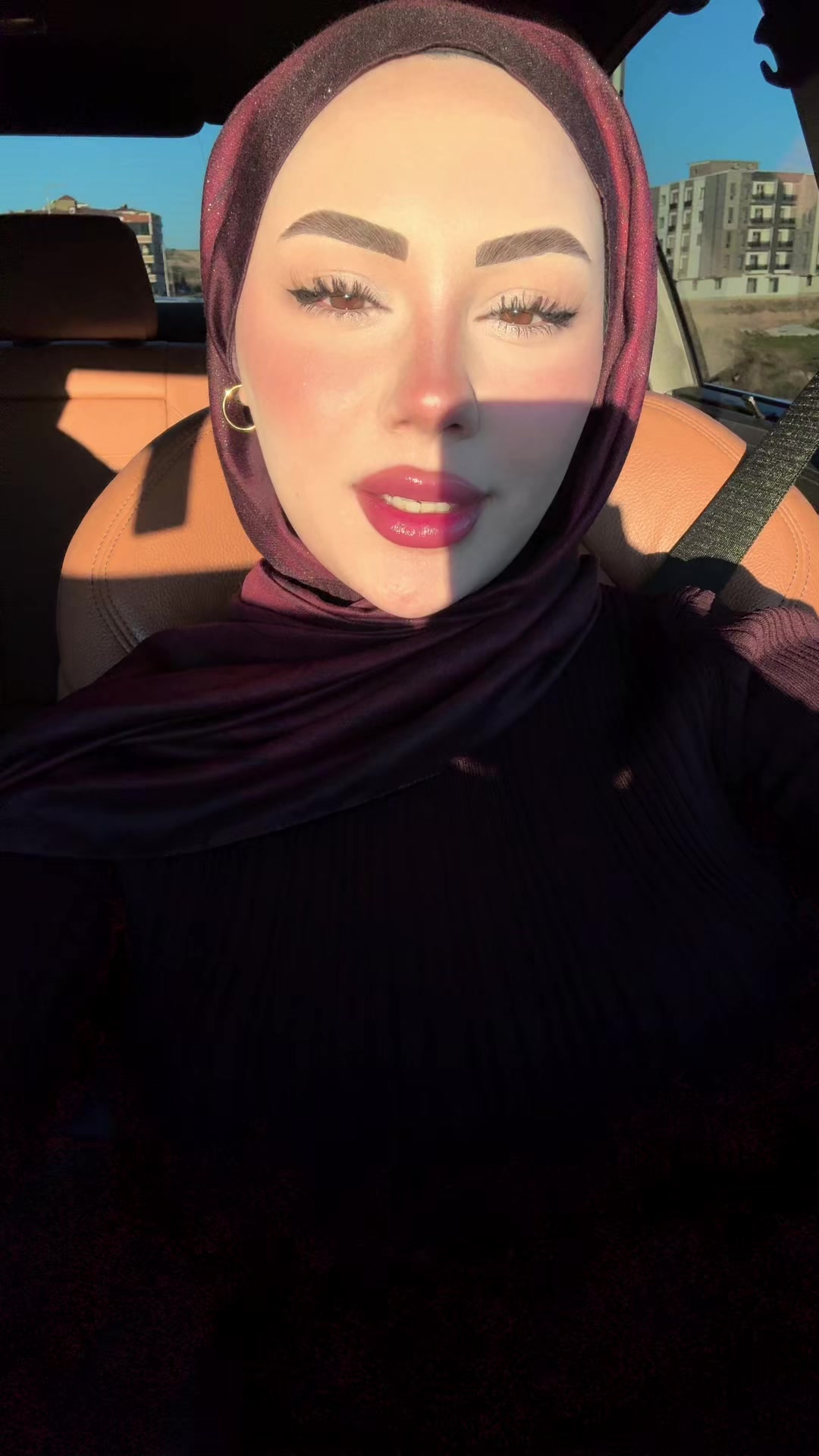 @meneksee__