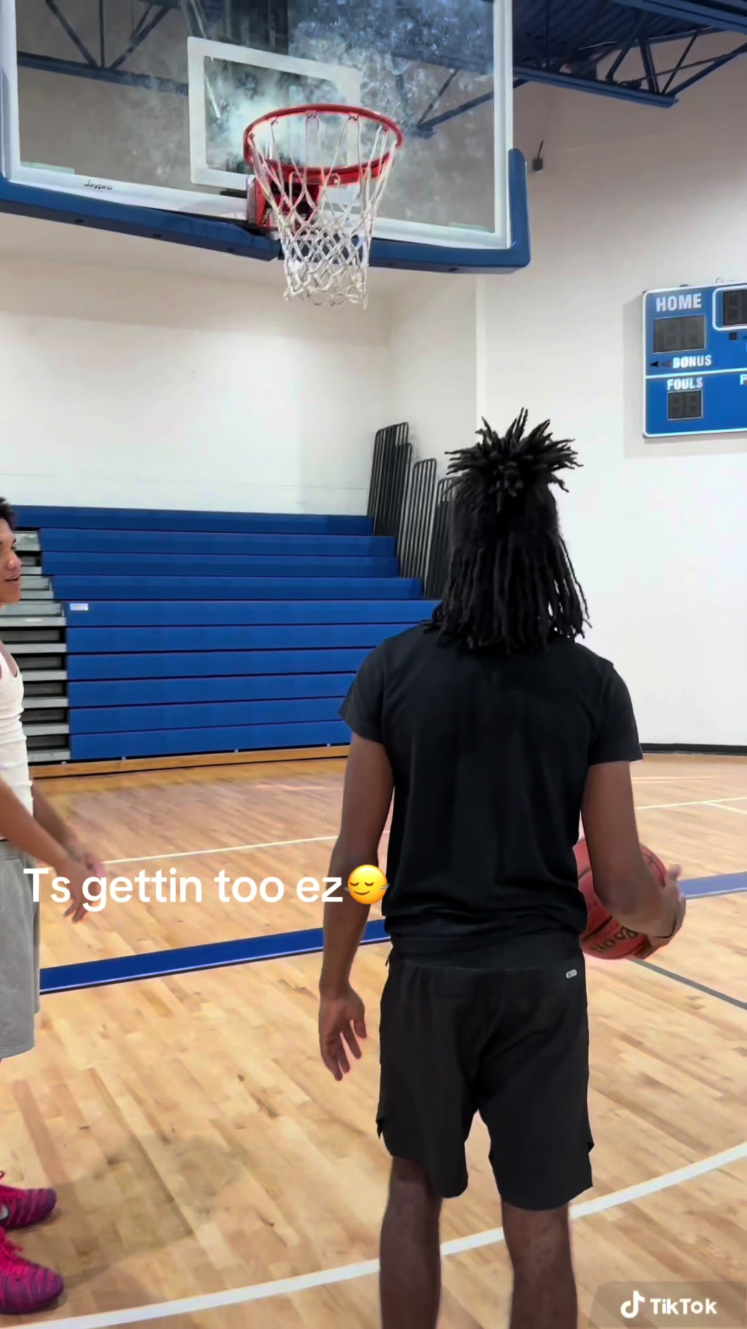 @シ