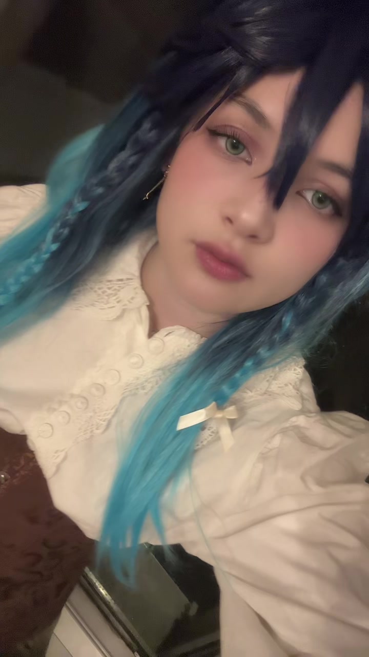 @emmaxcos_