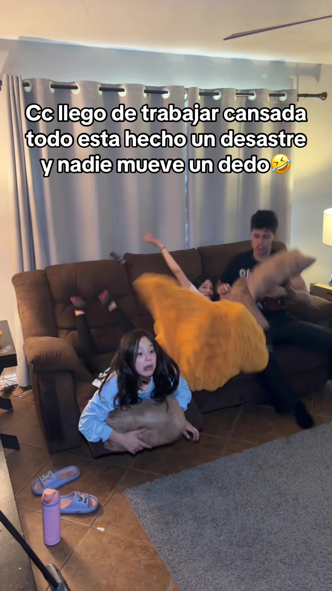 @Mama Latina Moderna