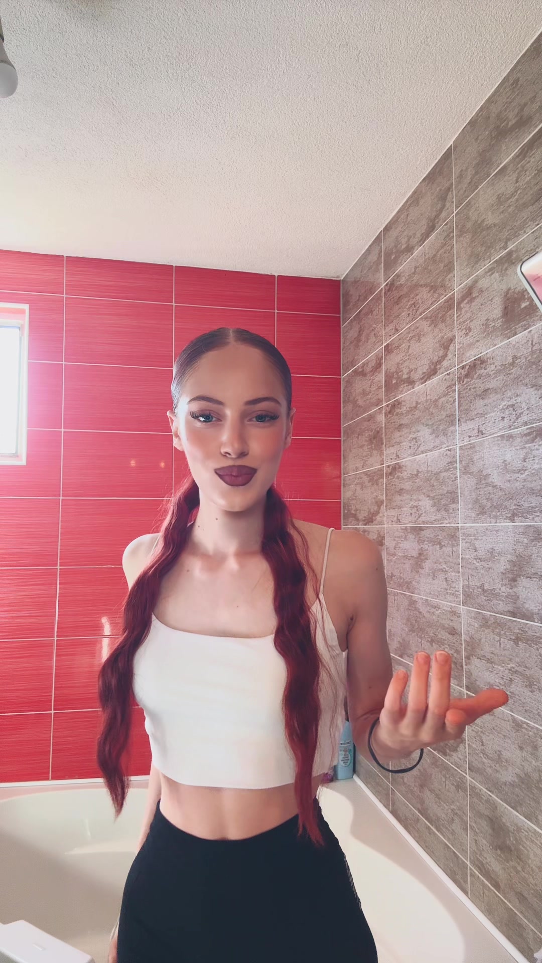 @official_gabyca