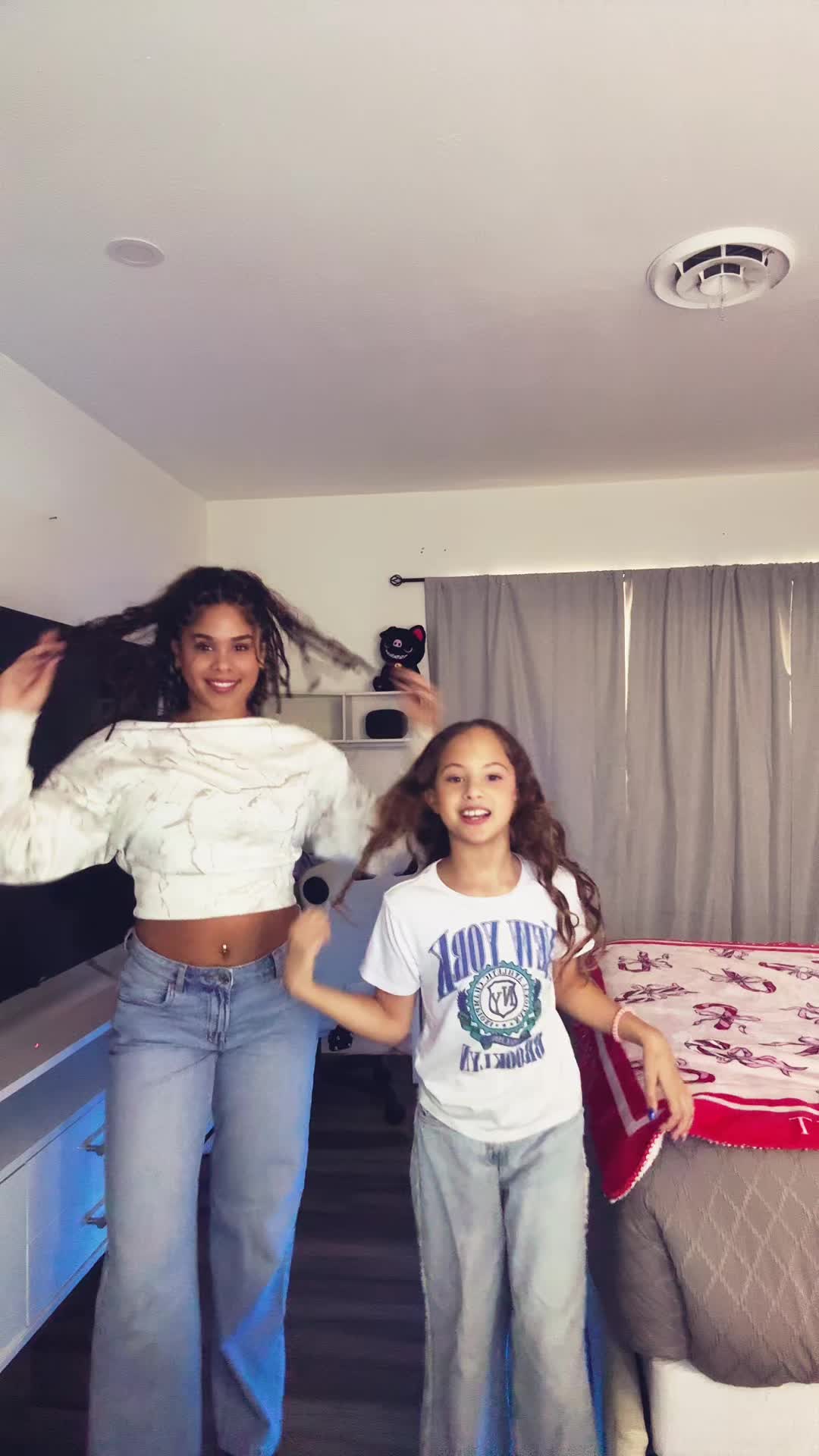 @💕miaaandbella💕