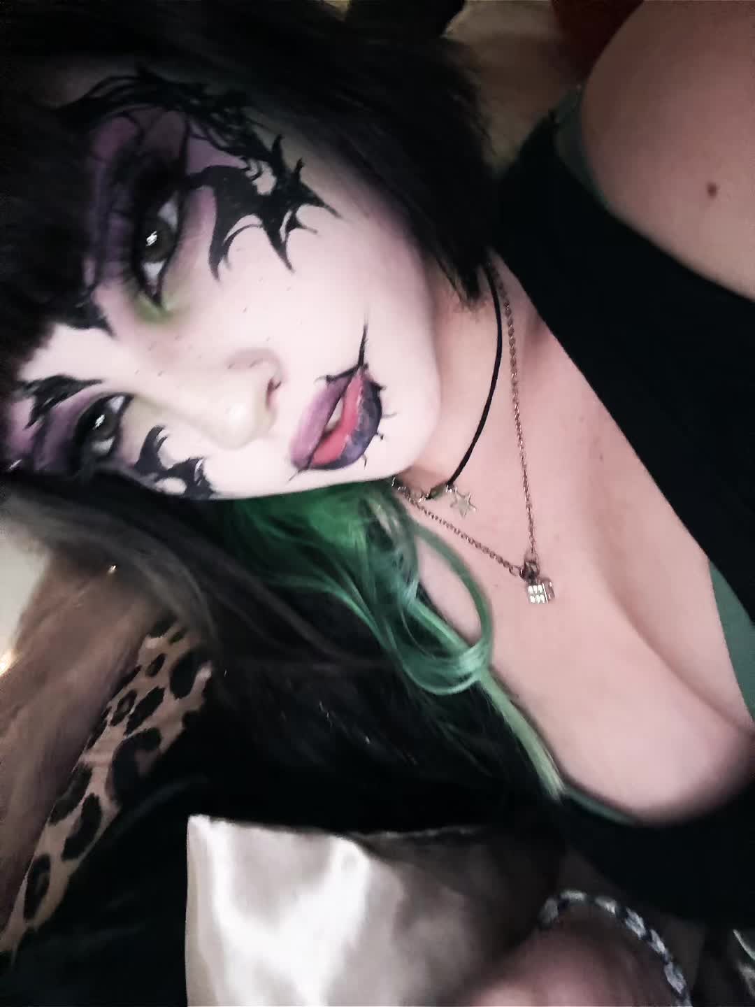 @screaming_bansh333