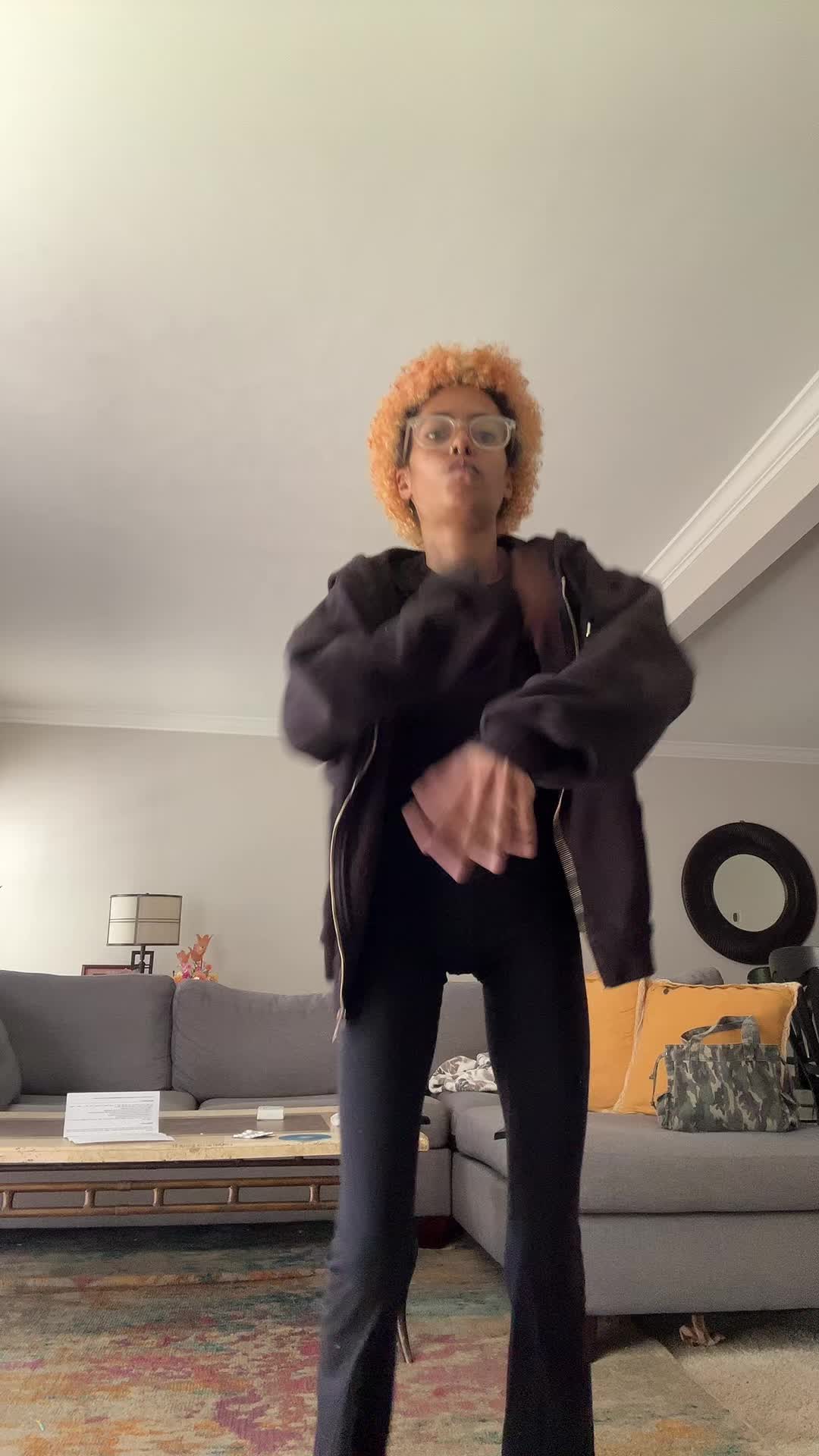 @nosmilingnini
