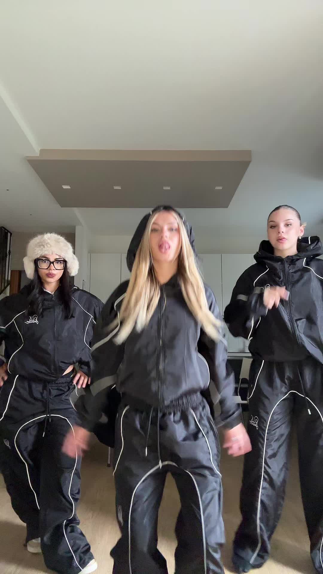 @vanecolez🇨🇴