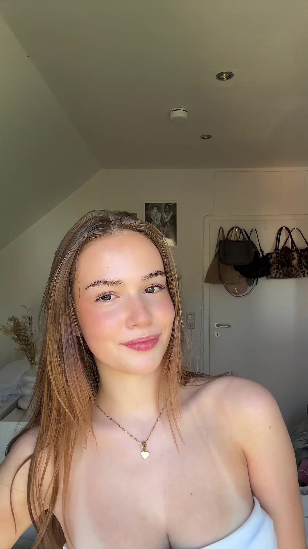 @elizia