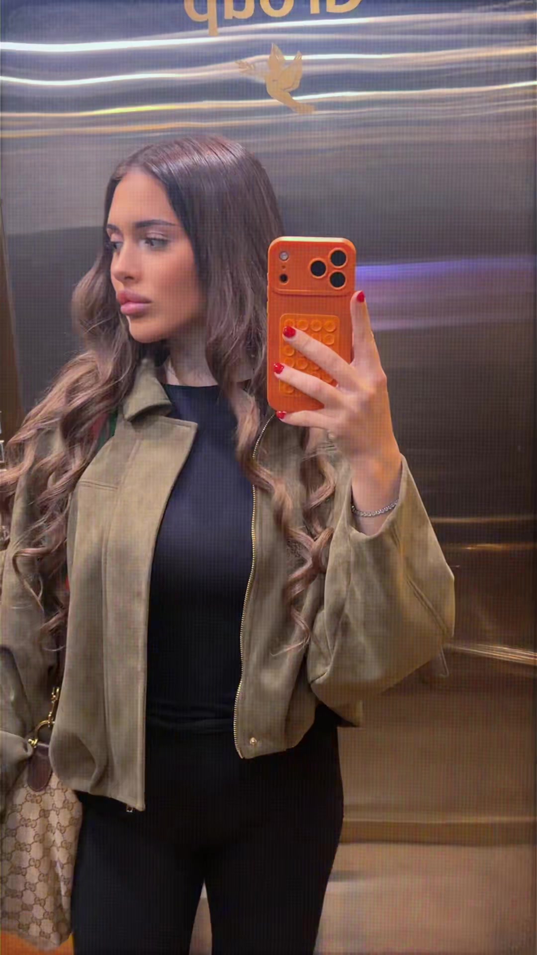 @anchicha_