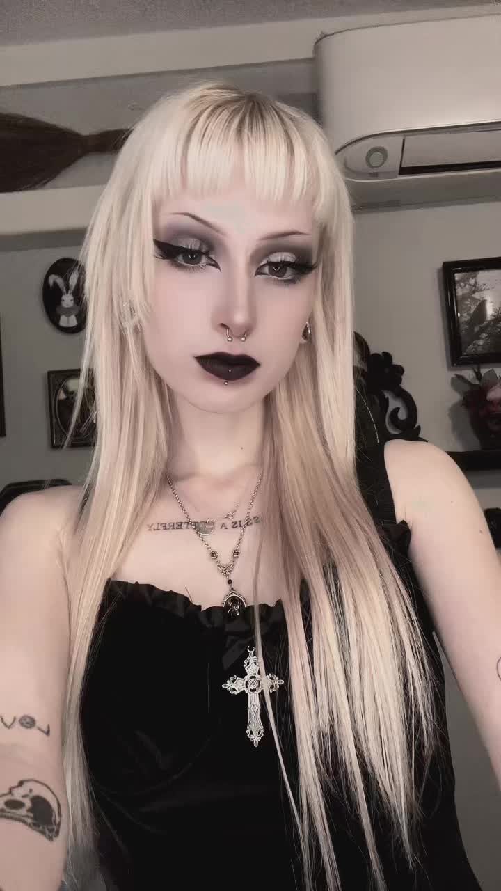 @♱ 𝔰𝔞𝔪𝔪𝔦𝔢 ♱