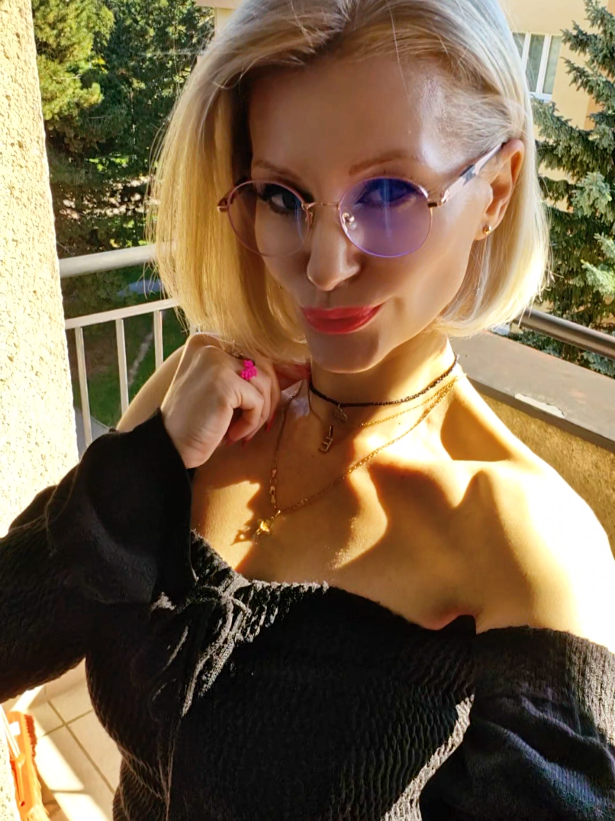 @Малышка💘