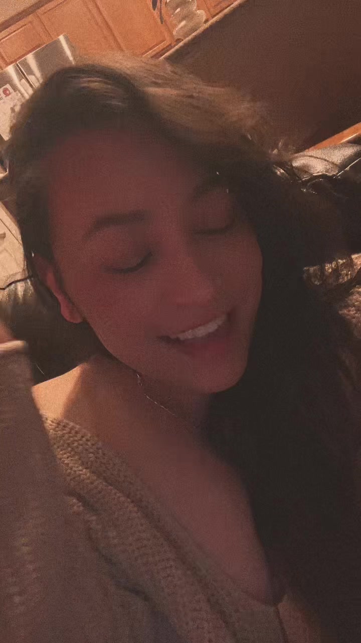 @_h0n3y_