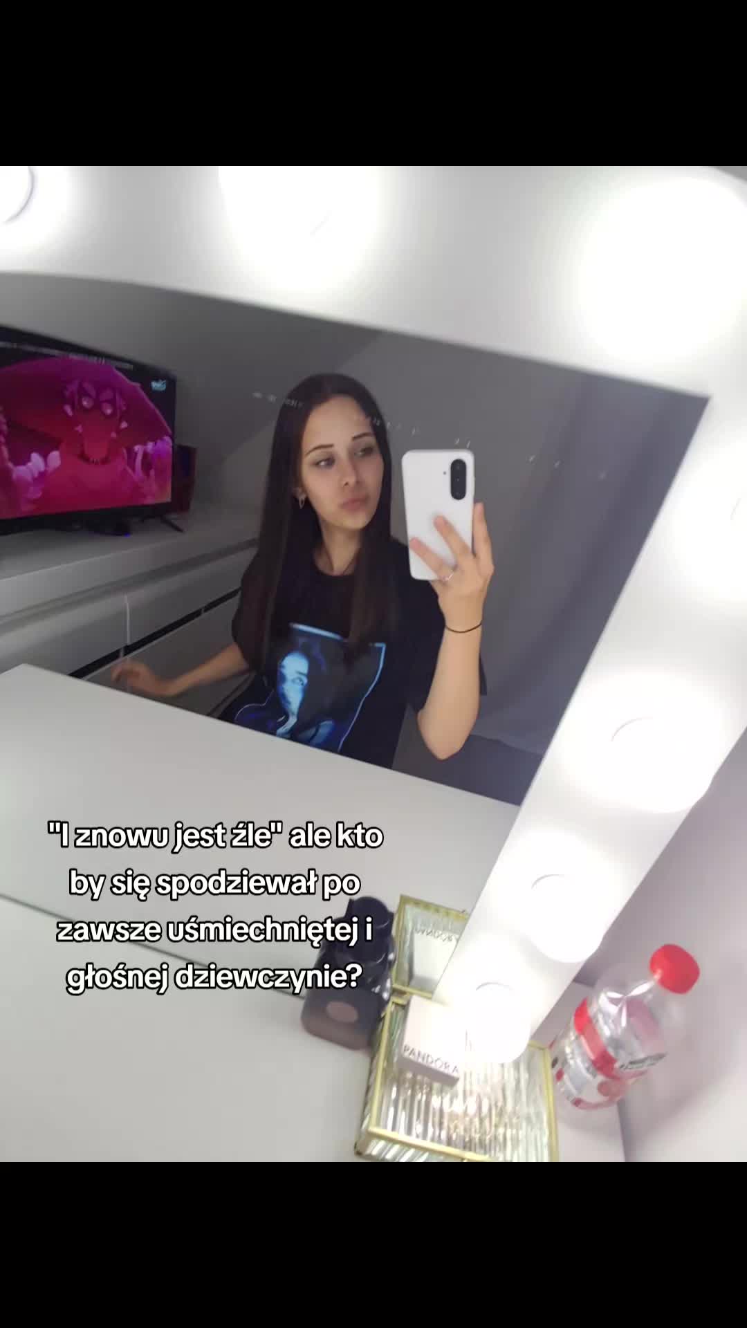 @🖤