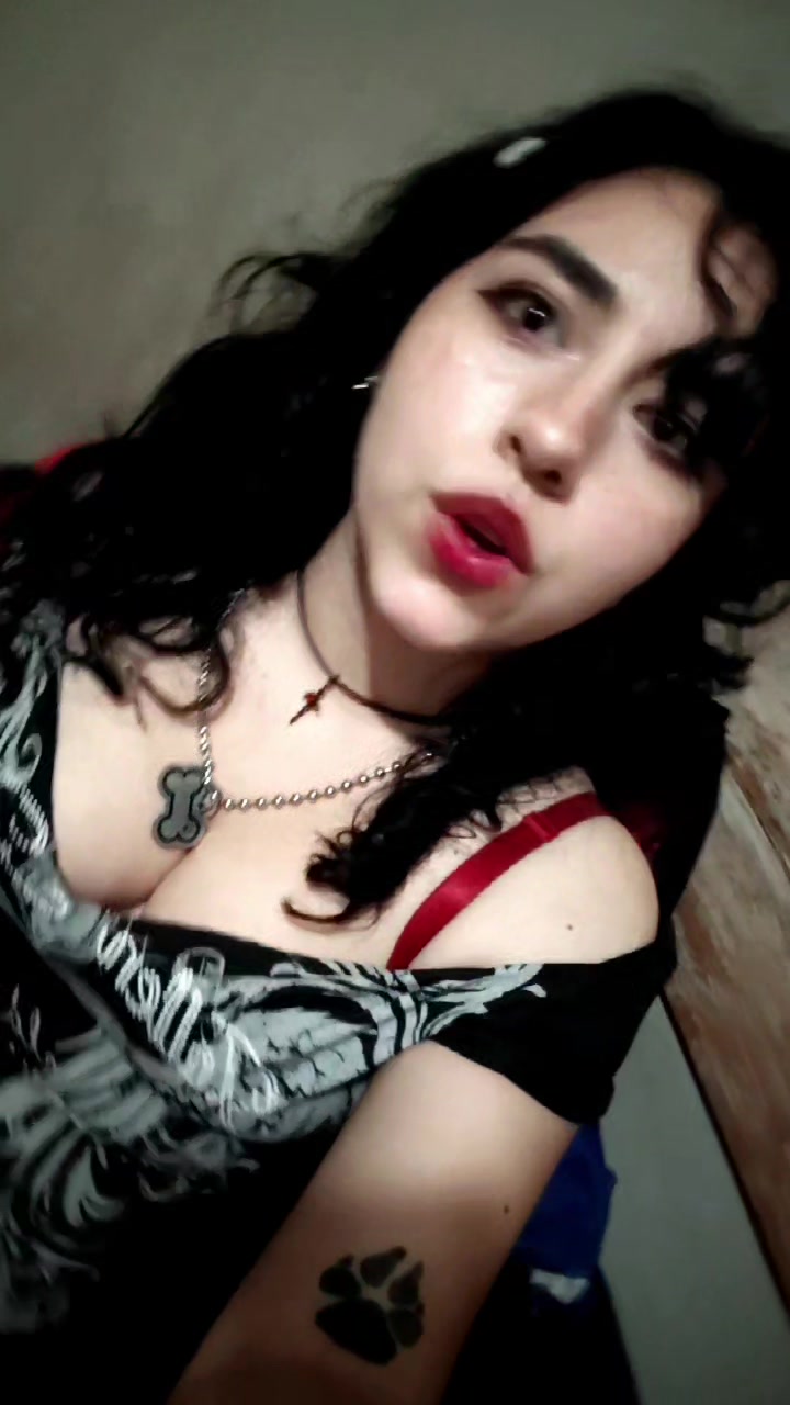 @Vampyra🦇