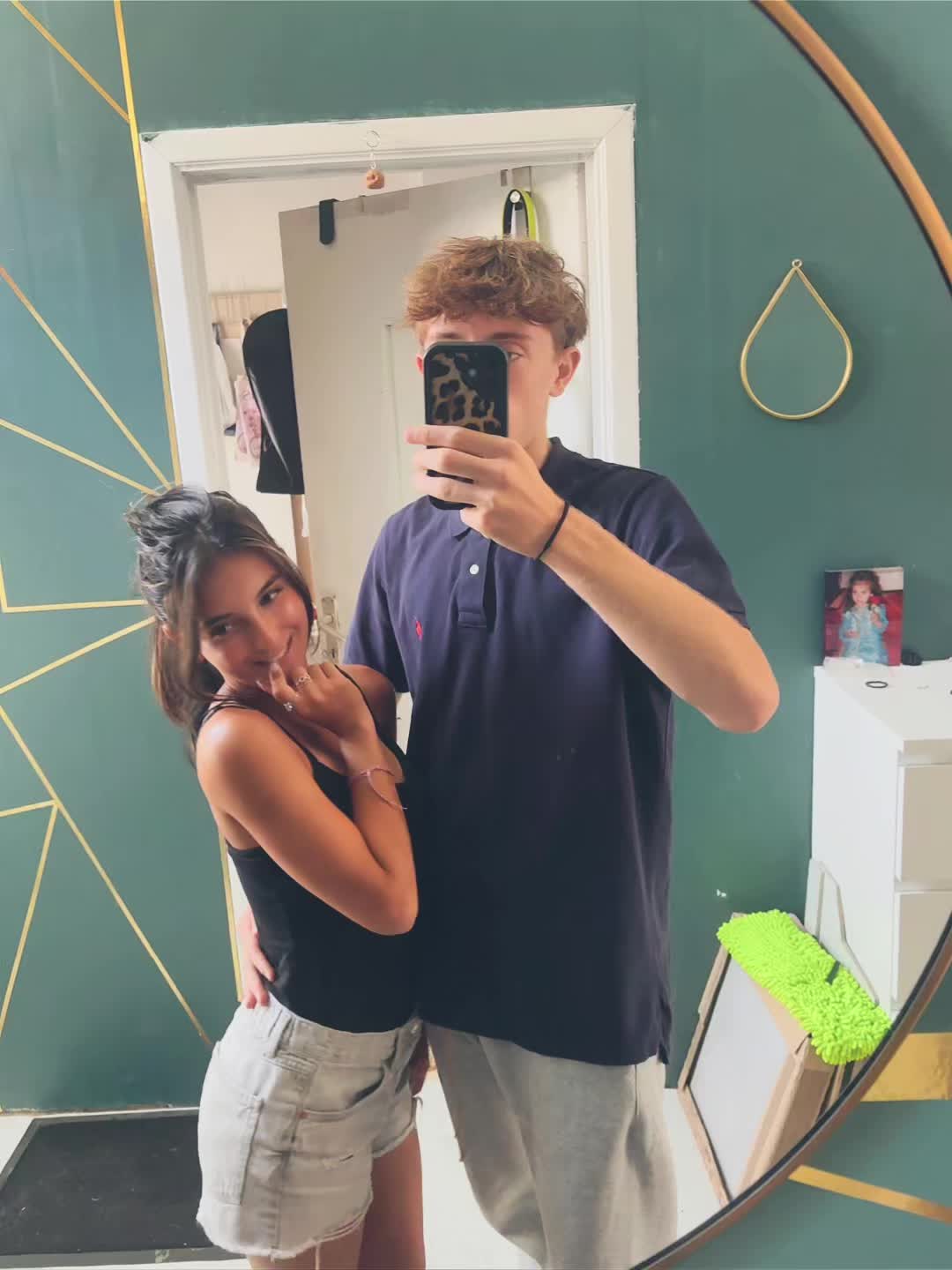 @𝒹ℴ𝓊𝒹ℴ𝓊´🥥