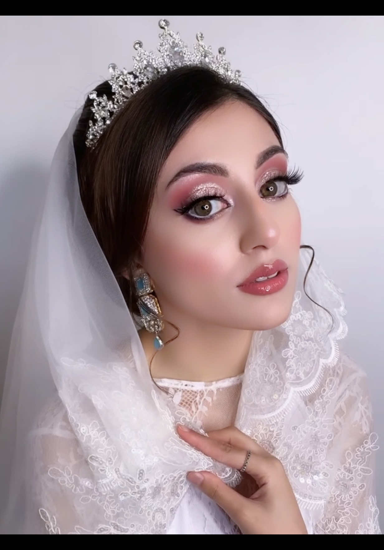 @hairbymomina