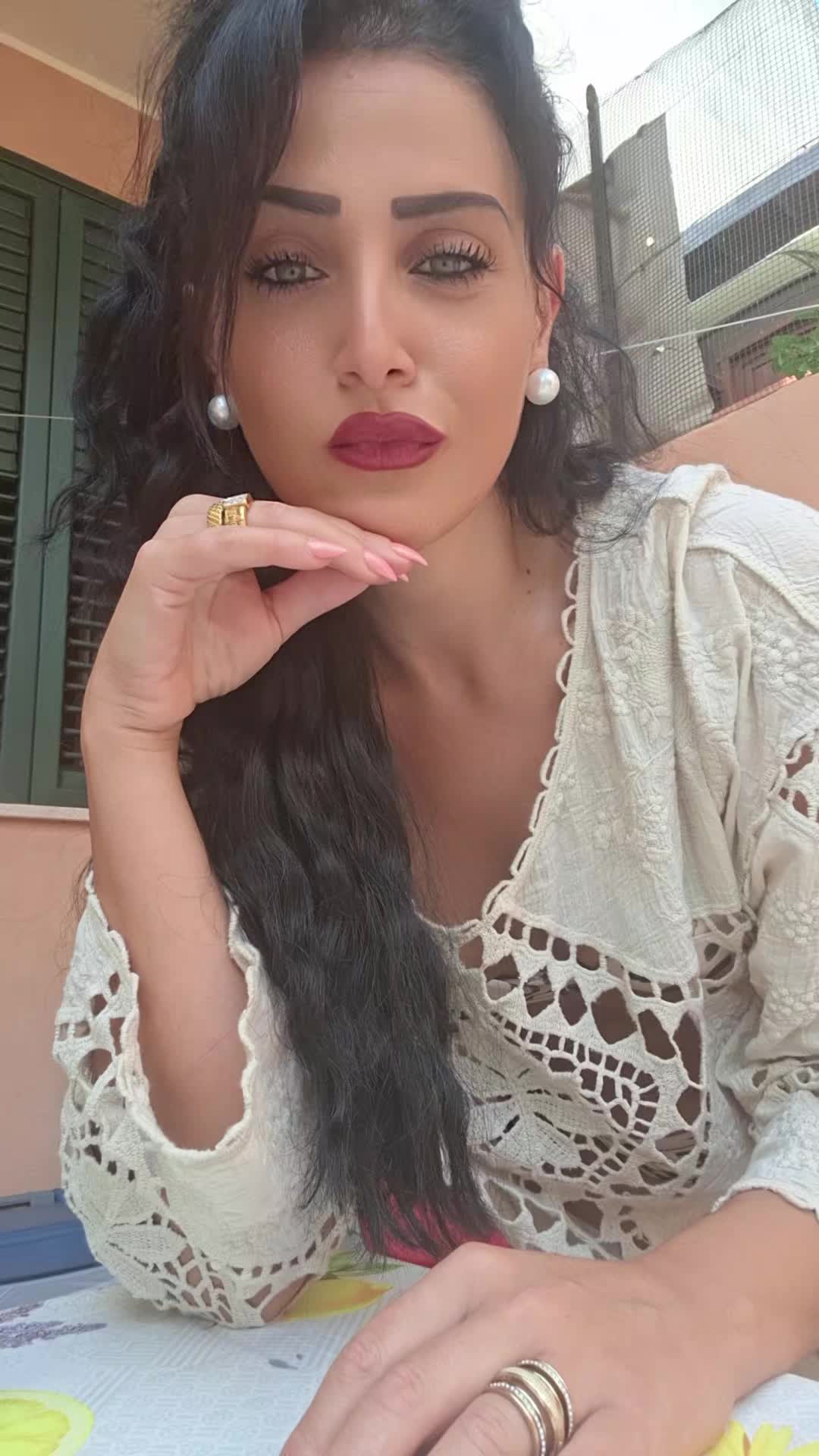 @CETTY...👄👠👑🦁🔥💣