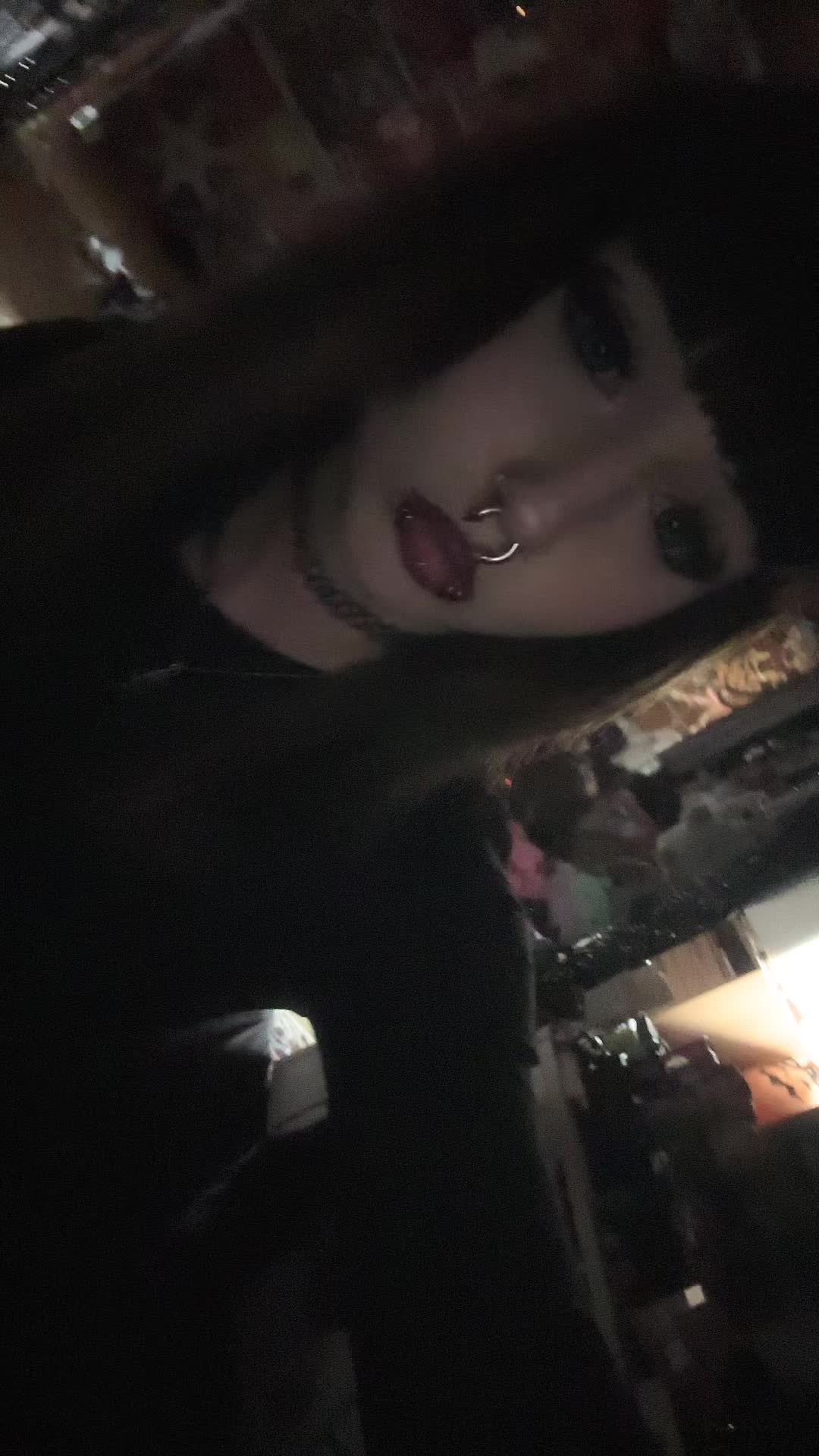 @⚞^. .^⚟