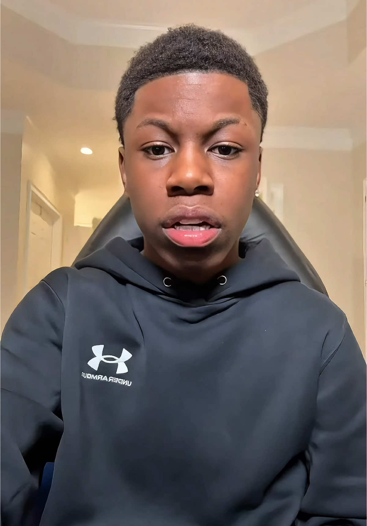 @2xRakai