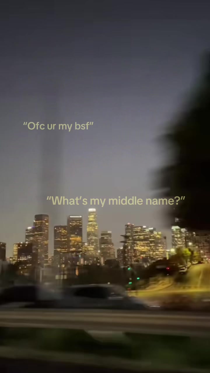 @𖦹