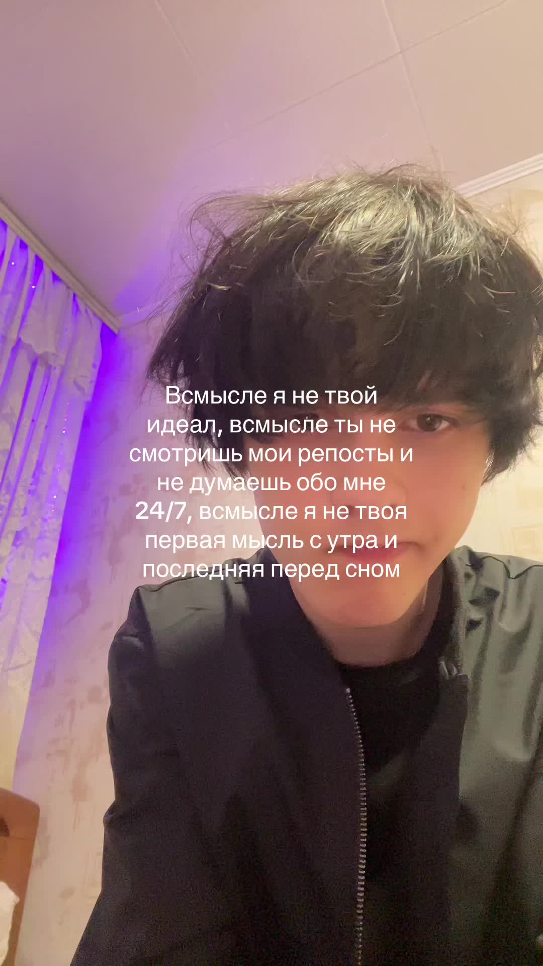 @>.<