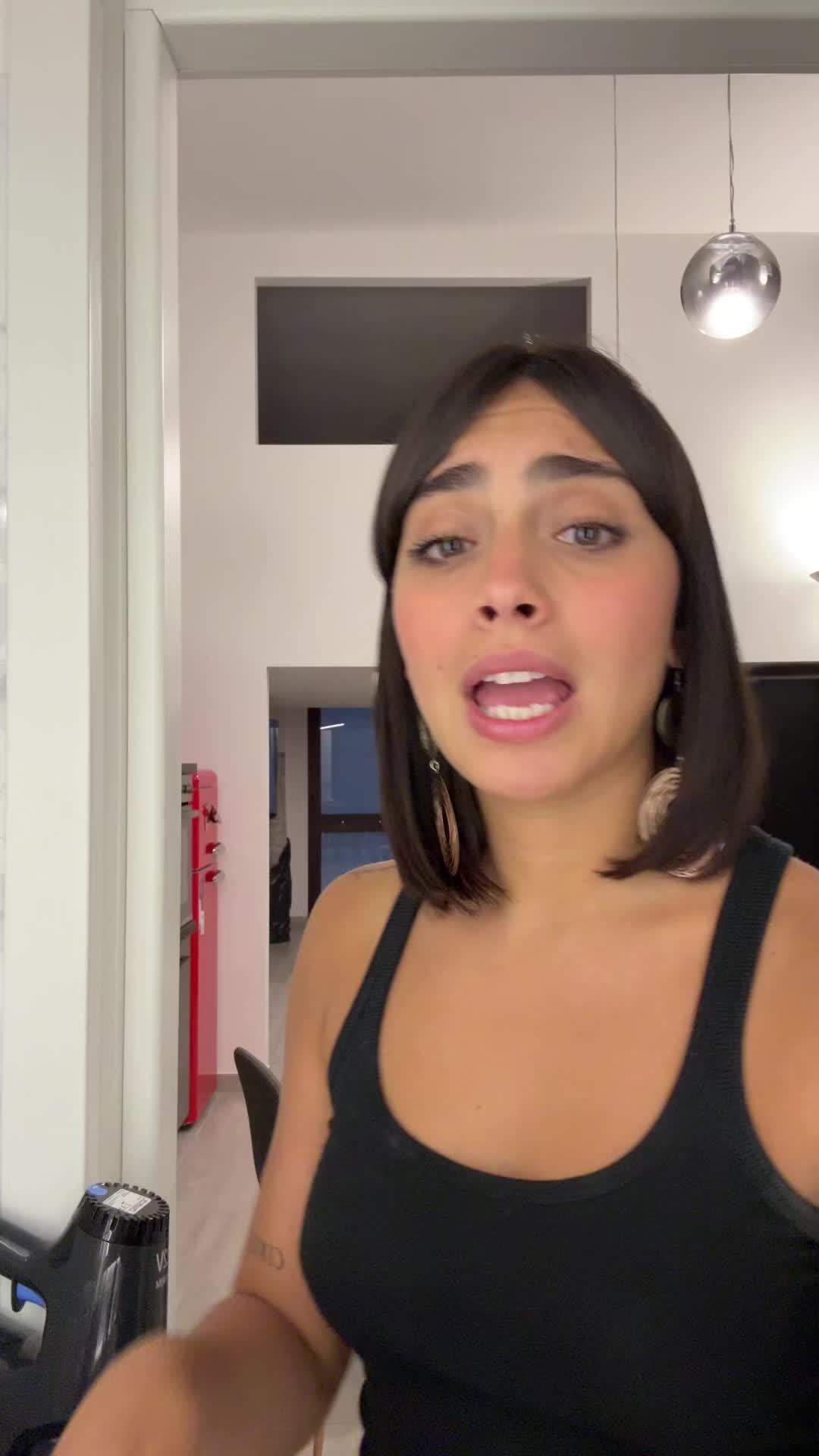 @apollineo