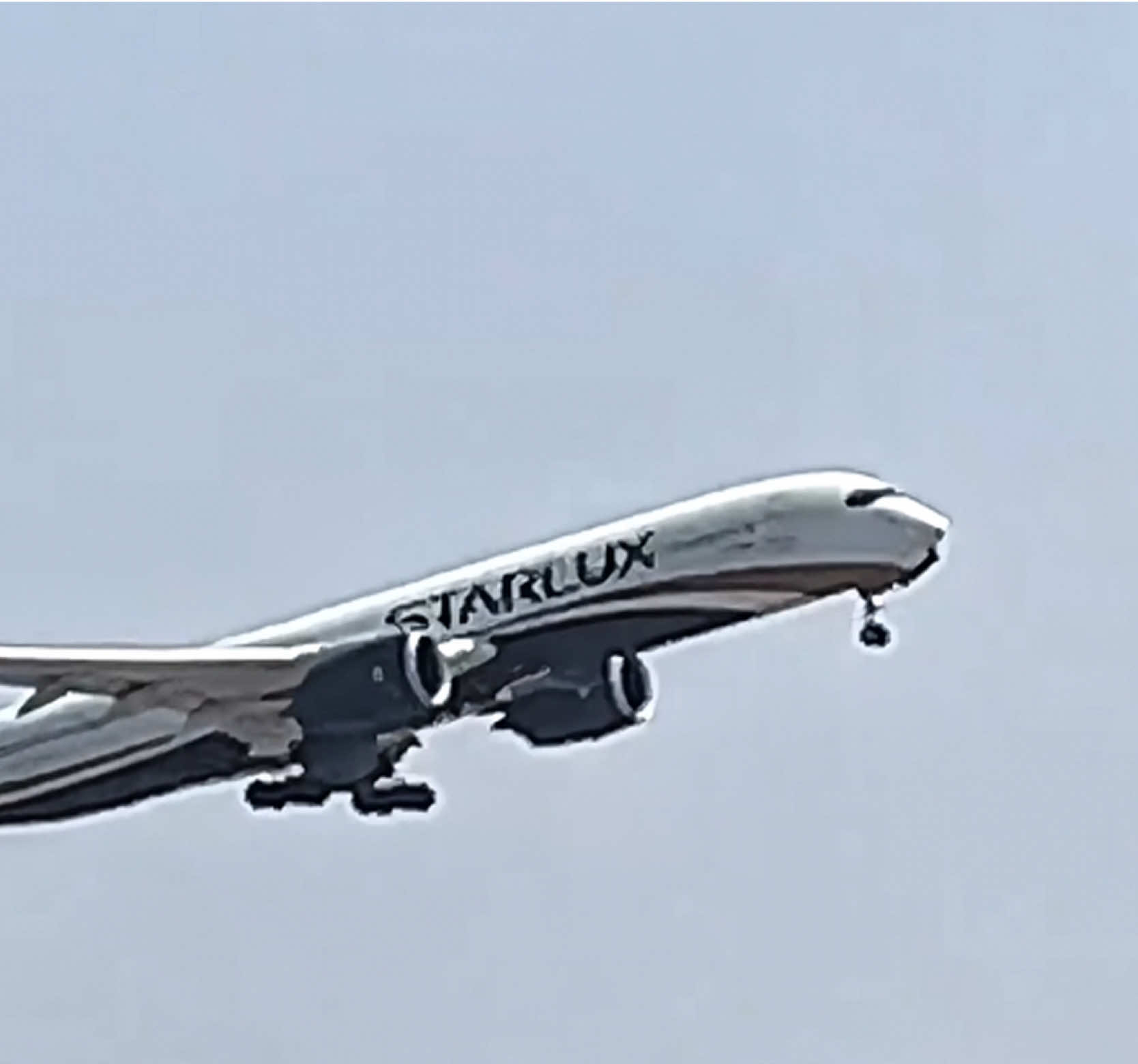 @❤️𝒯ℛ𝒜𝒞ℋ𝒰𝒩𝒢AVIATION ❤️✅