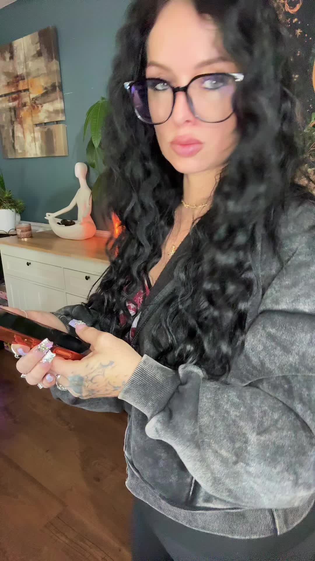 @To0thlessQueen💋
