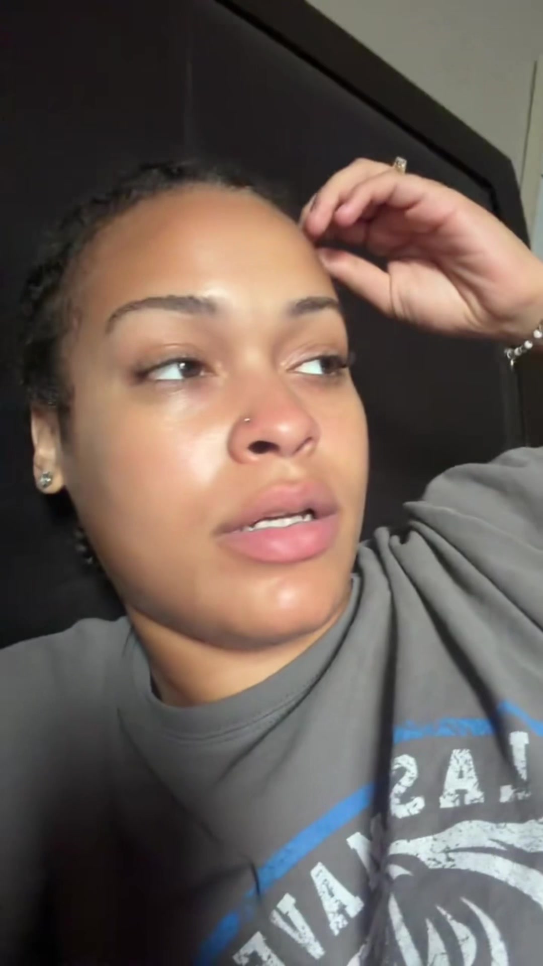 @e