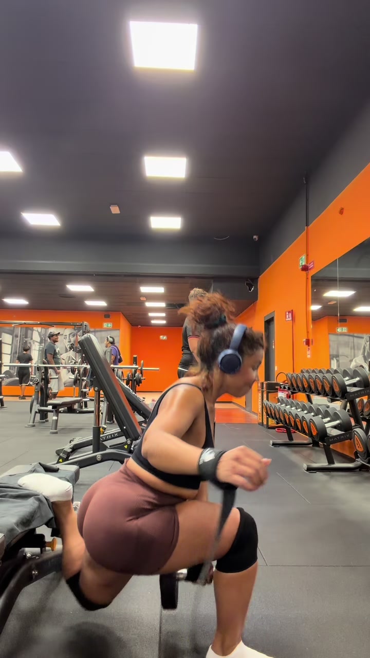 @simonaafior
