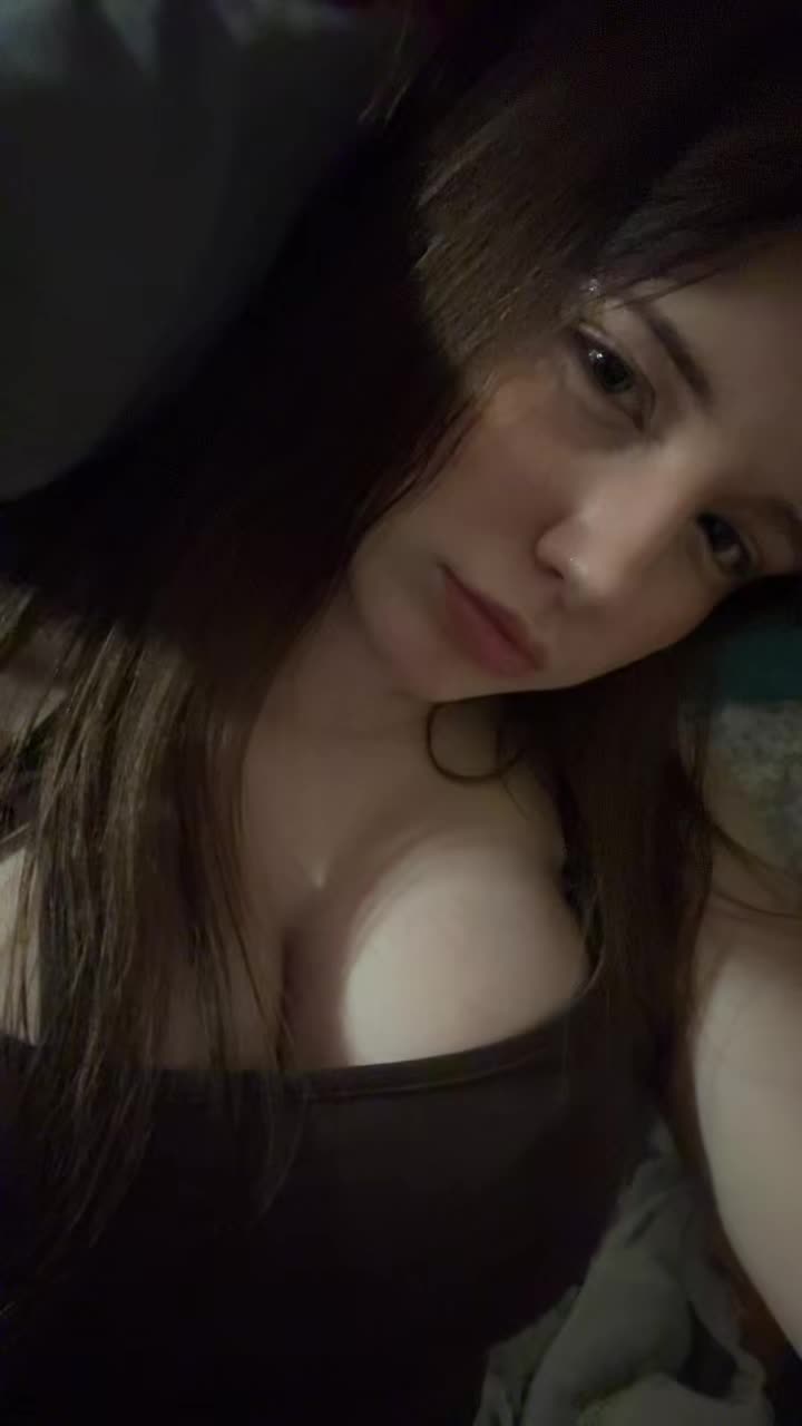 @Ищу девушку пиши я