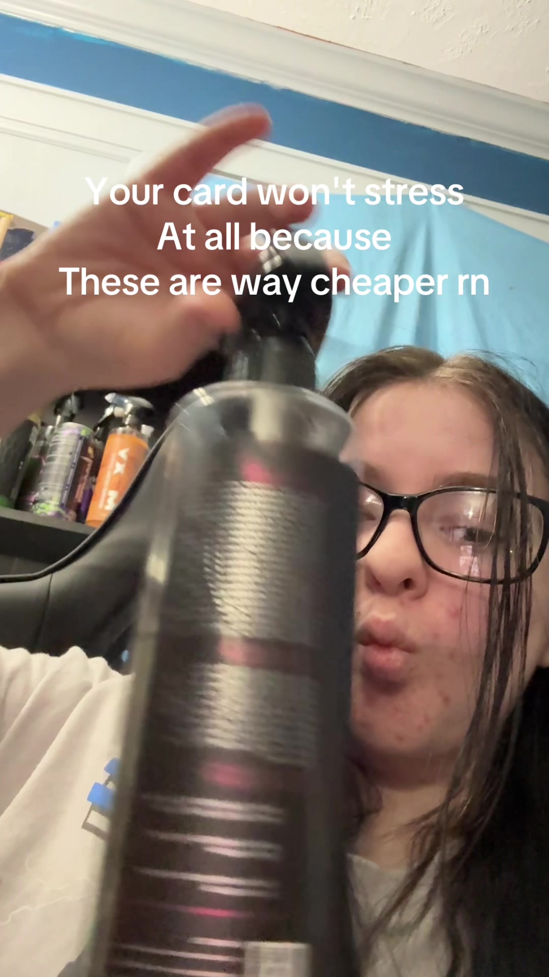@Vokelz