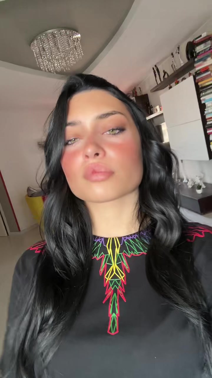 @𝓐🍒