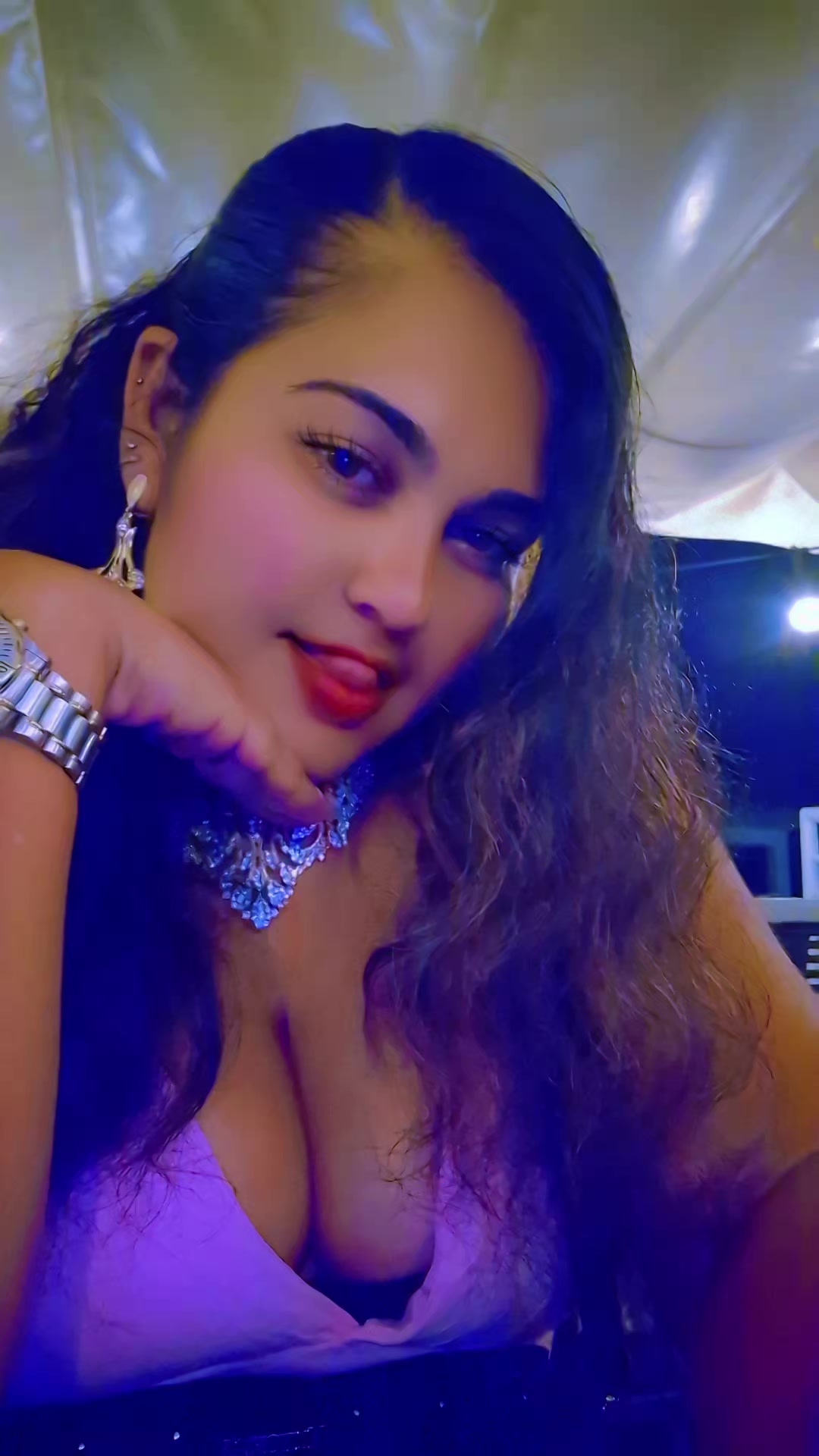 @Glamourous Shoba
