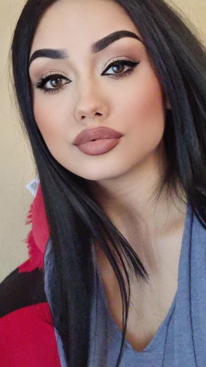 @karlascumpika