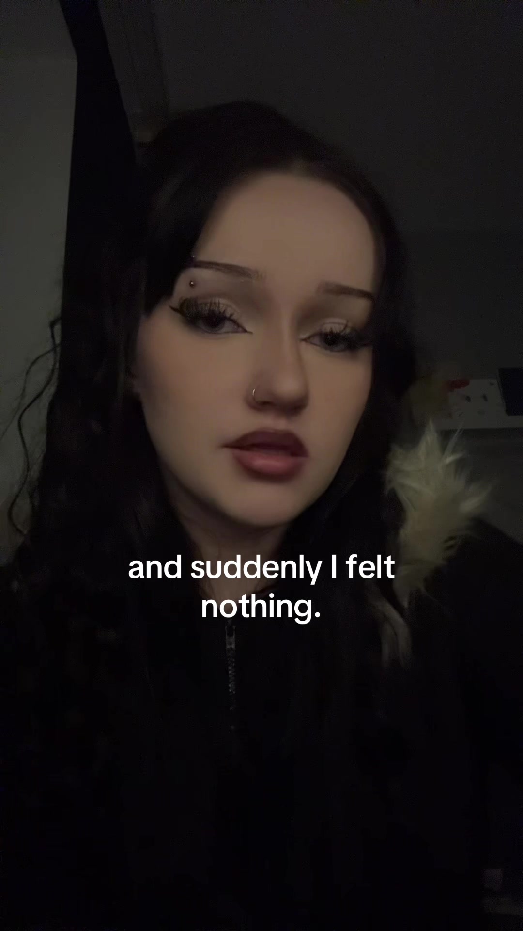 @𖣂