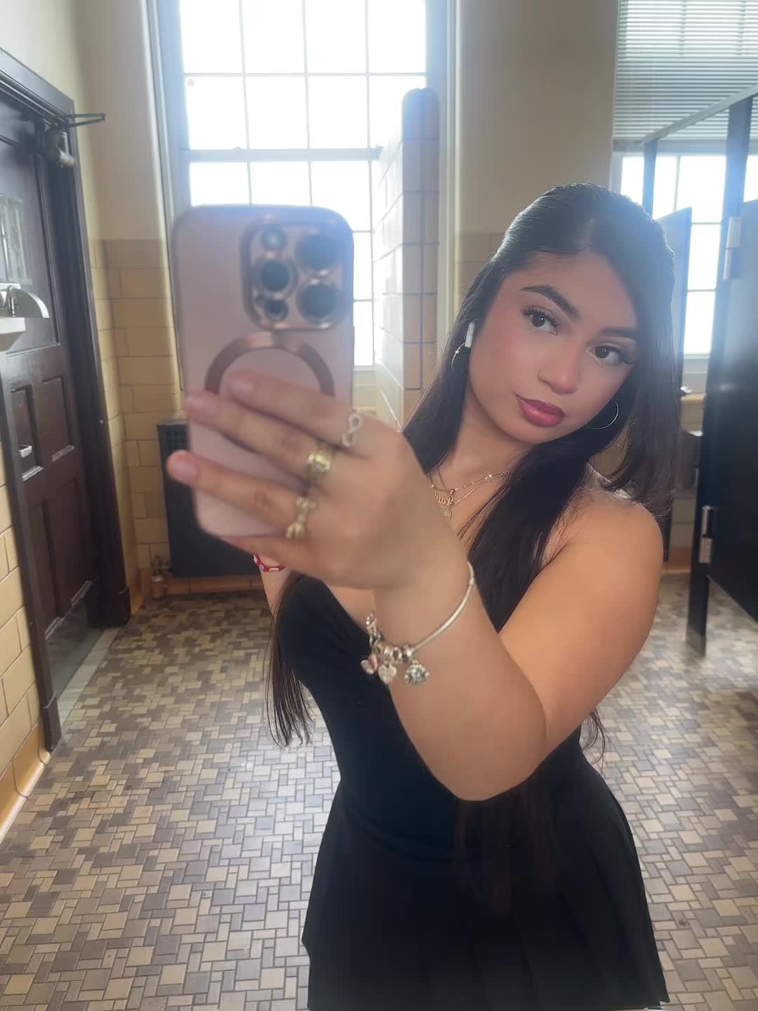 @paula𝜗𝜚
