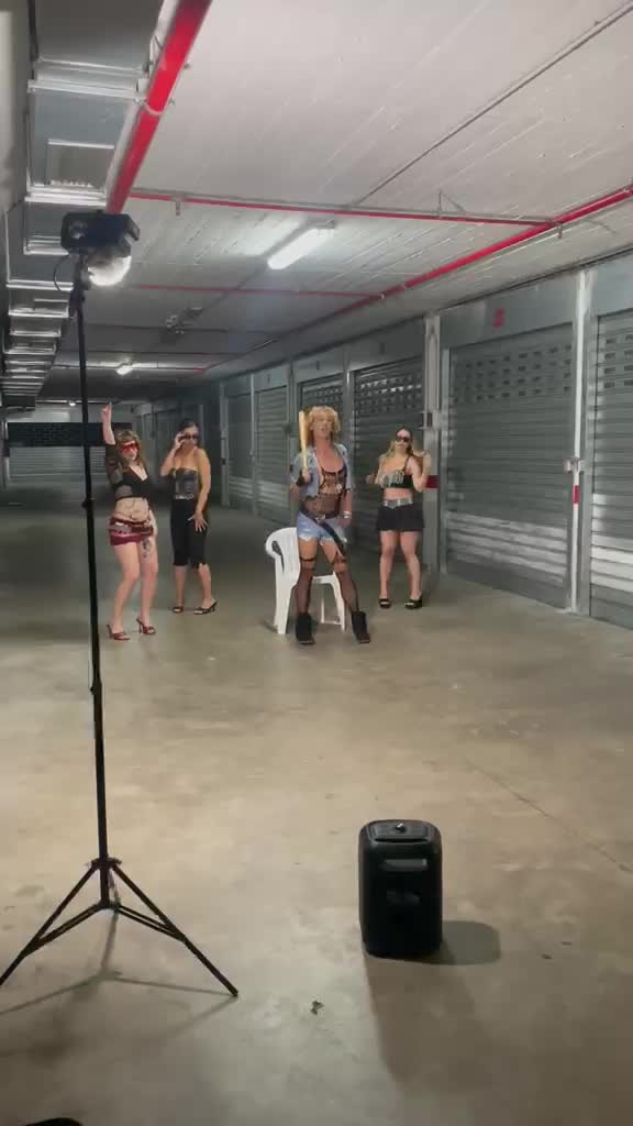@badlusiano