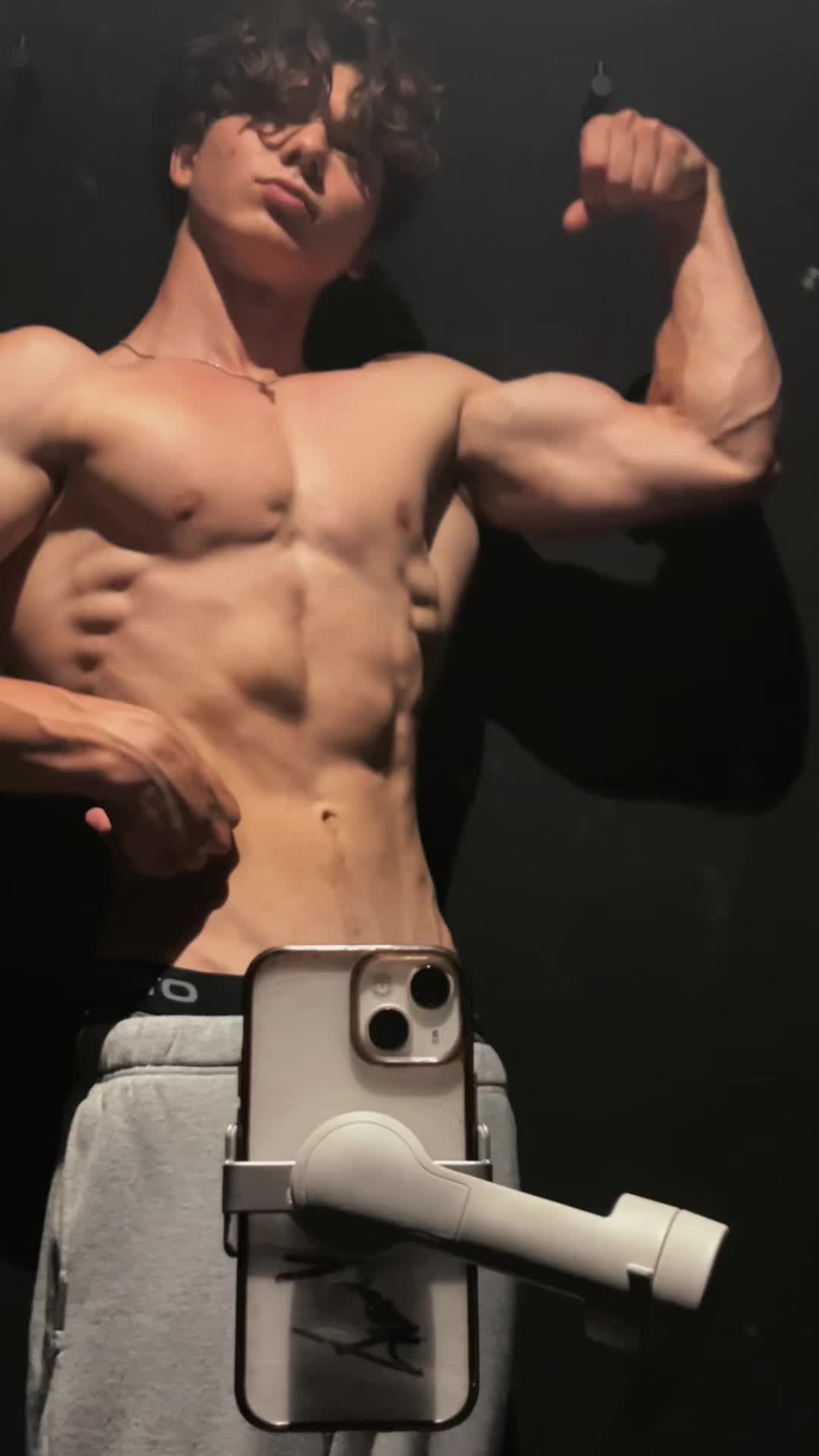 @Y4nNetics