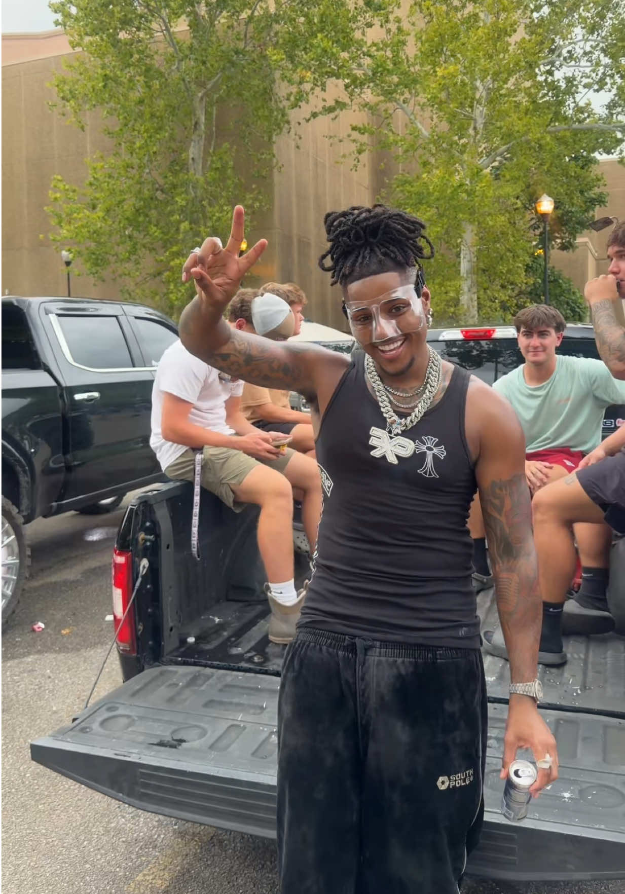 @DeeloDoItAll