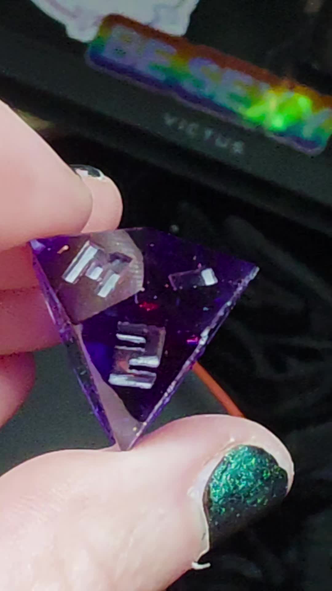 @KJ - Garnet Serpent Dice