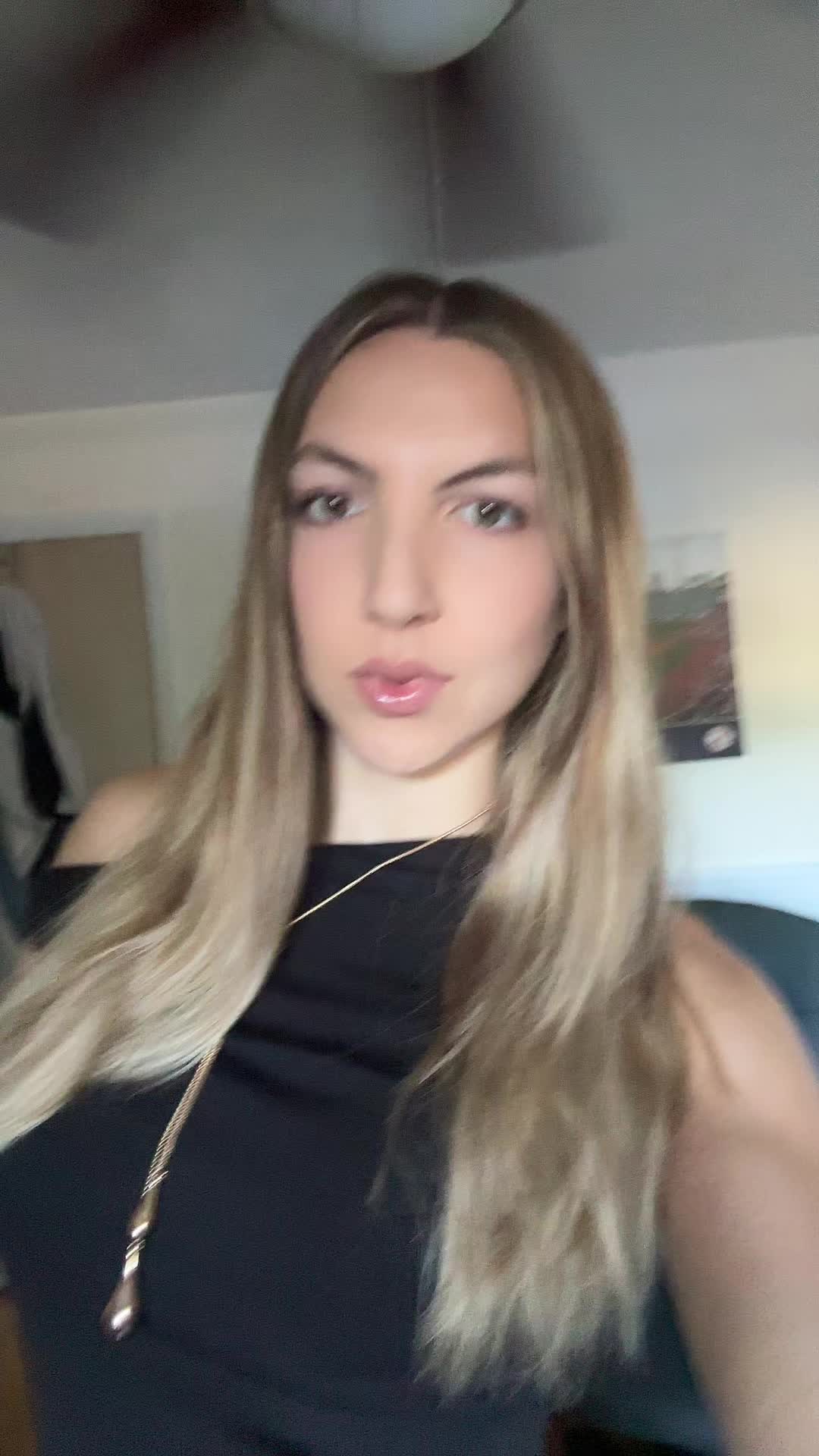 @leilei_