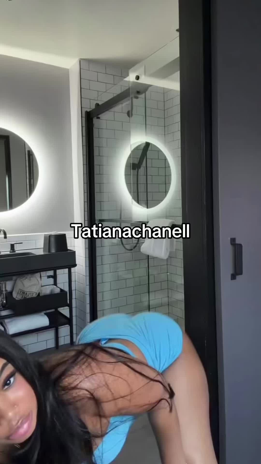 @Chanelbabyy