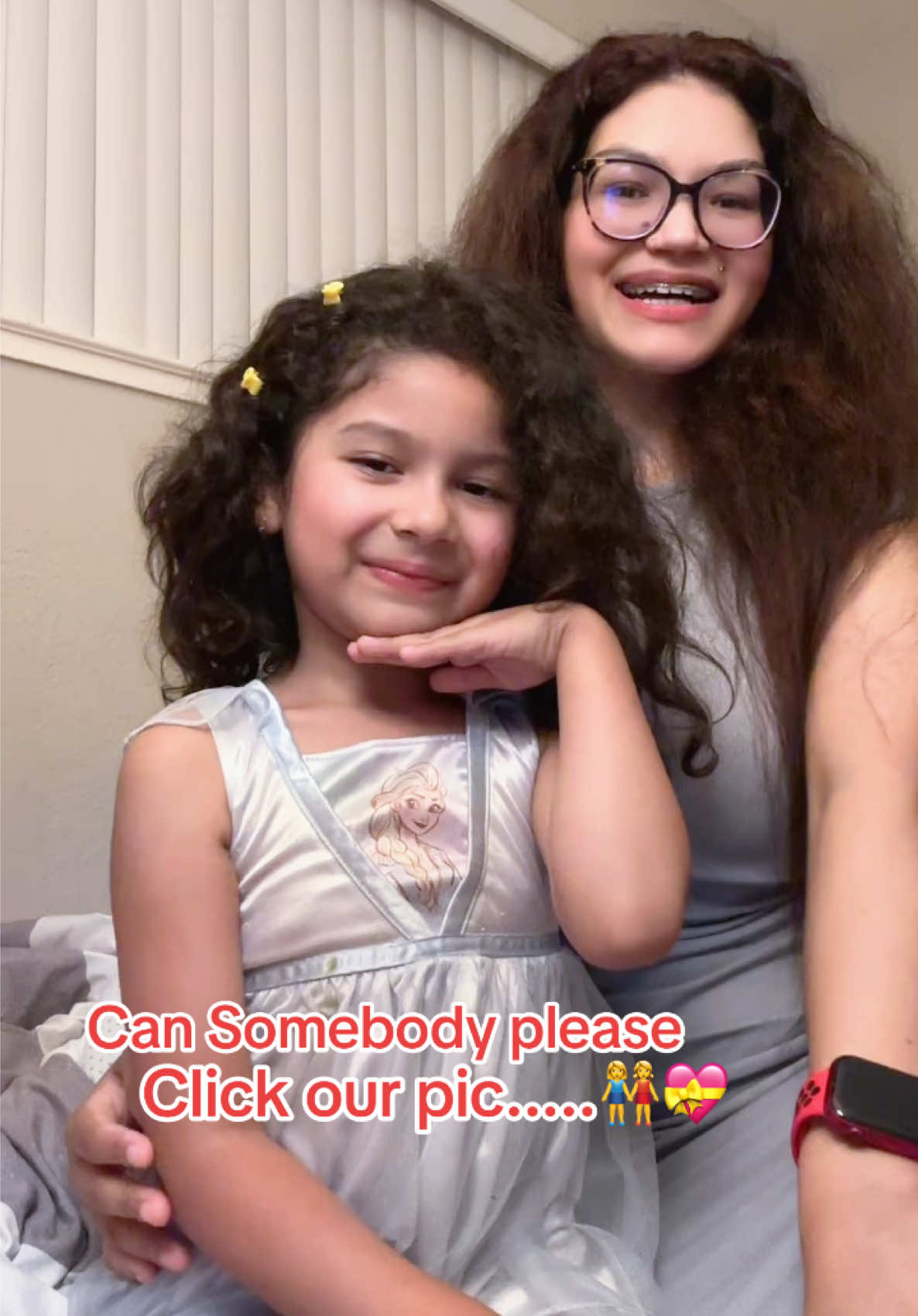 @A👭a