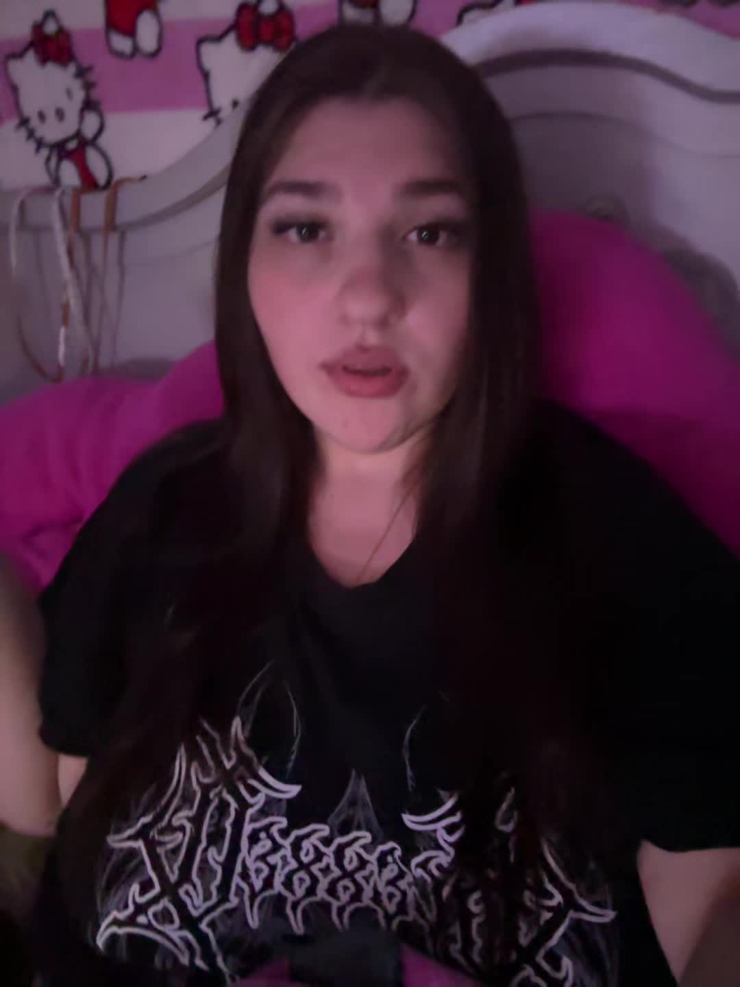 @🖤
