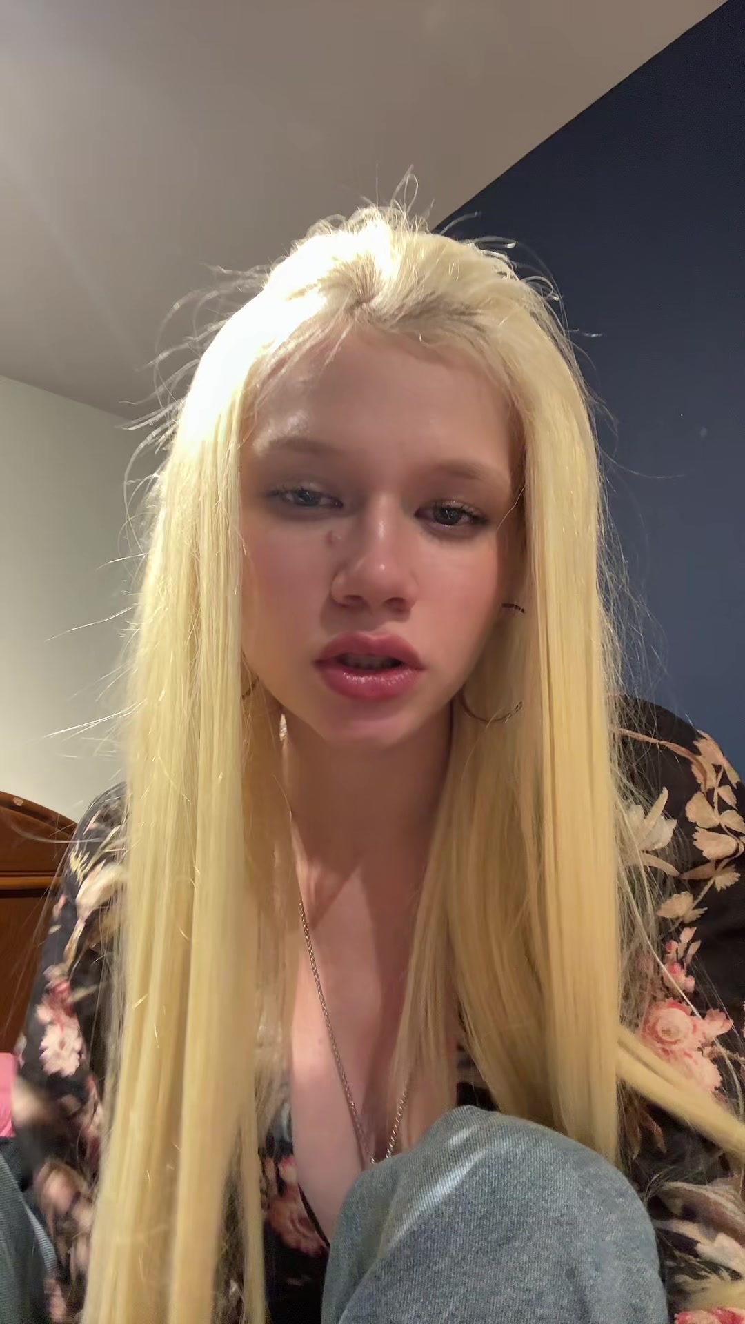 @model Tracy